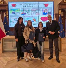 Nela Frydenberg i Hanna Ostasz laureatkami konkursu wojewódzkiego