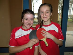 Weronika i Magda na podium w Powiecie