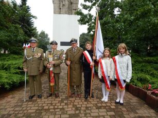 2014 09 01 pod pomnikiem